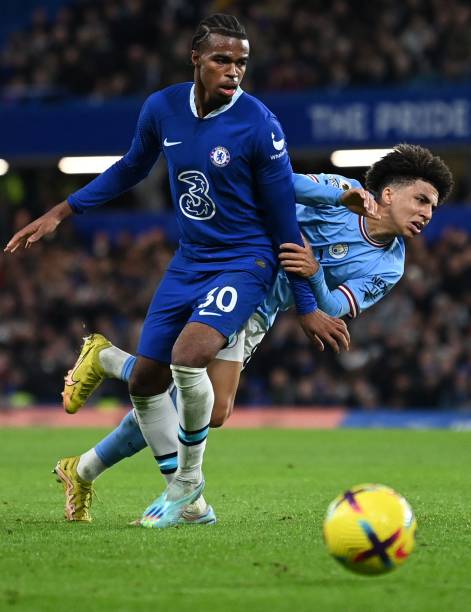 更是一次年 更是一次年