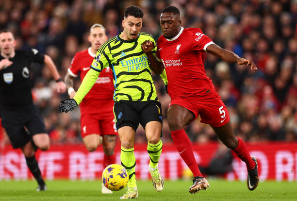 完美賽季！哈蘭德首獲歐足聯年度最佳男子球員獎！.